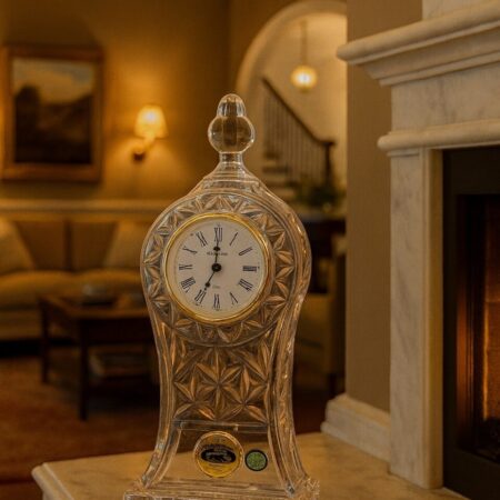 Kristalni sat sa klatnom