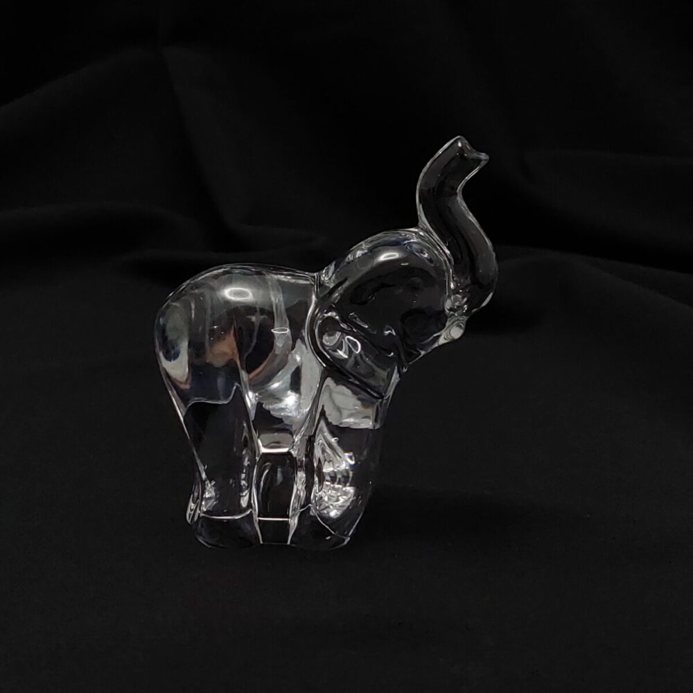 Kristalna figura slon