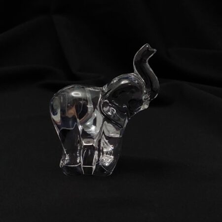 Kristalna figura slon